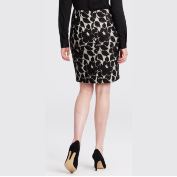 Ann Taylor Bonded Lace Pencil Skirt - Picture 3 of 14